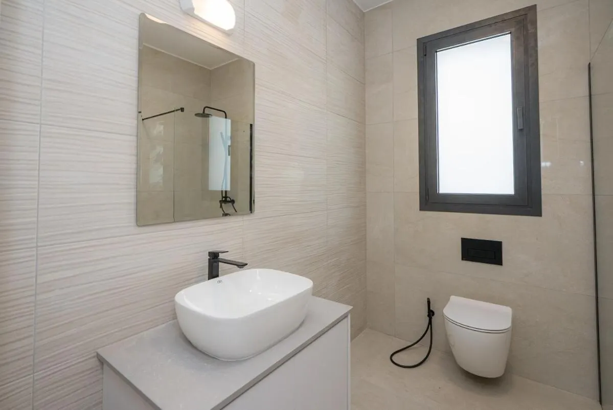 Kalamon Luxury Suite 202 With Pool Larnaca